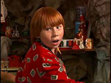 Jan and the Elves chorus sing "Old St. Nick."  5.6 MB  :34